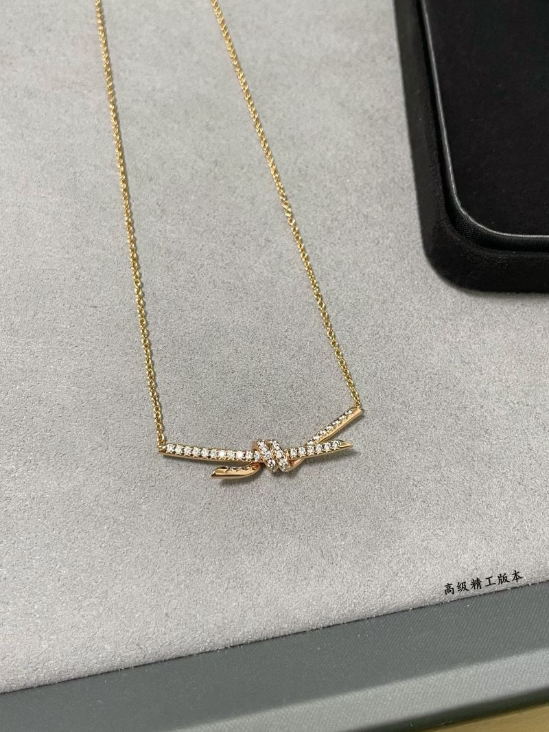 T*f*ny necklaces